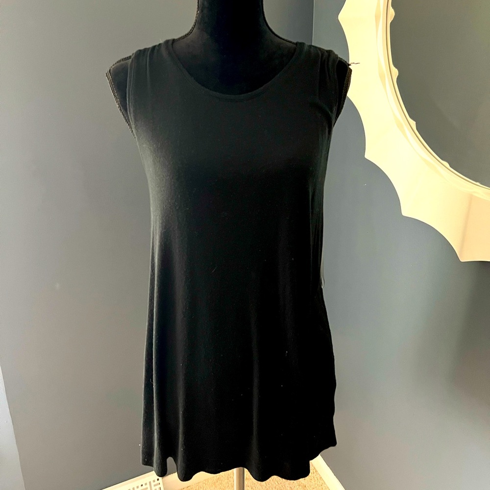 Merona Swing Tank